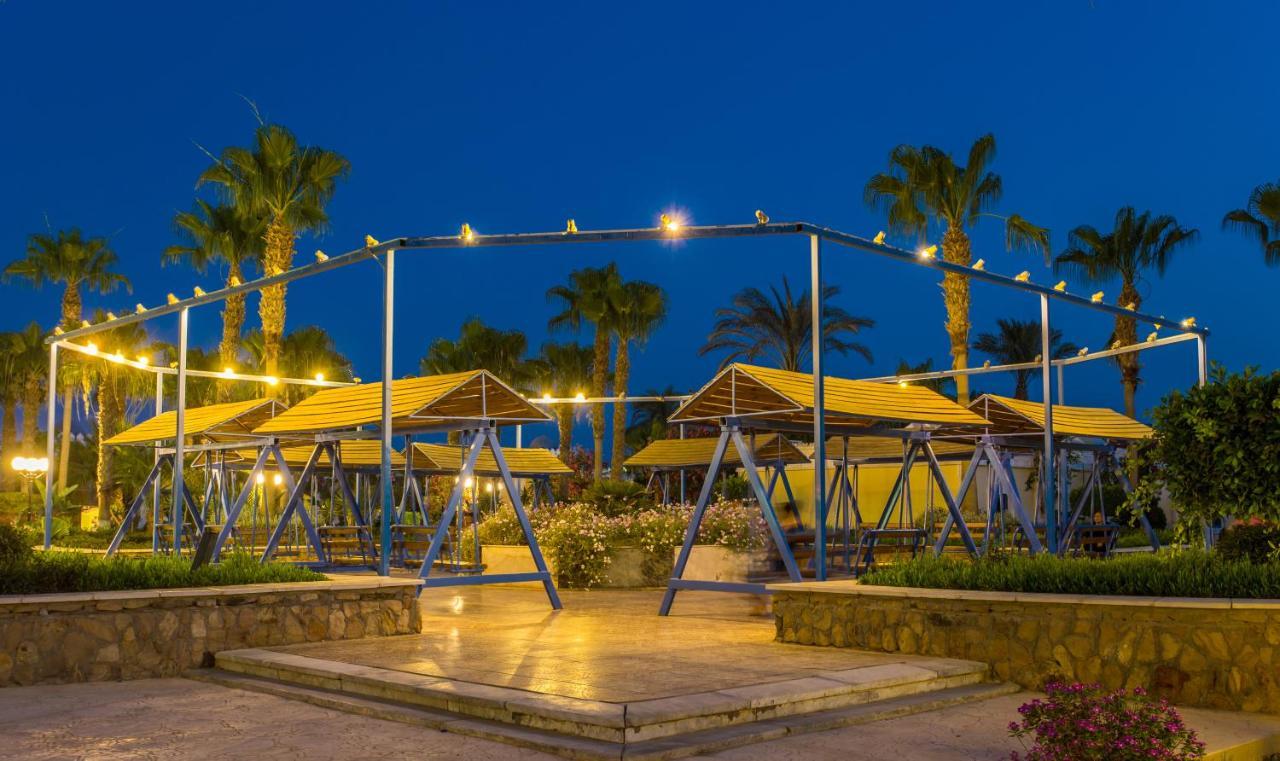 Lilly Land Resort Chalets Hurghada Exterior foto